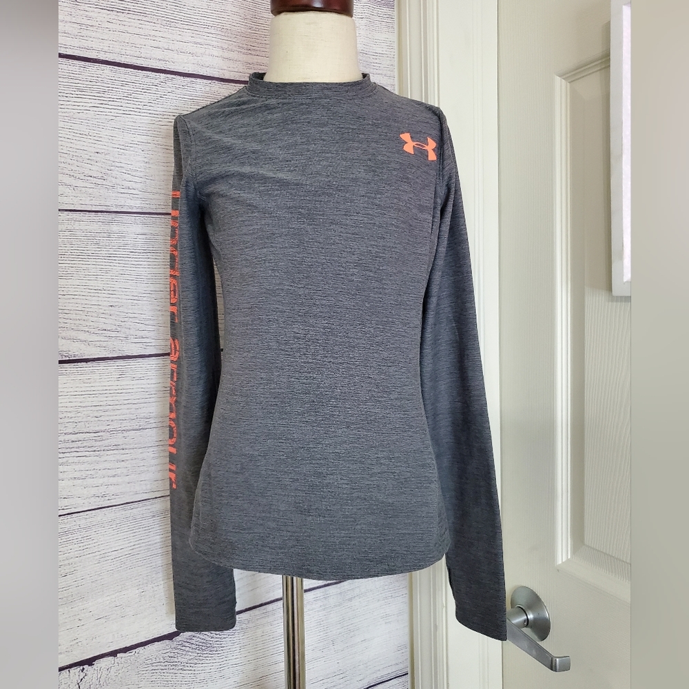 Under Armour  long sleeve shirt